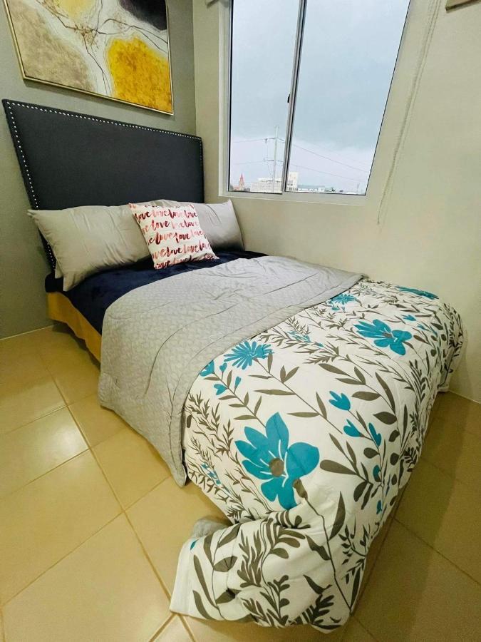 Lovely 2 Bedroom Condo Unit Iloilo Exterior foto